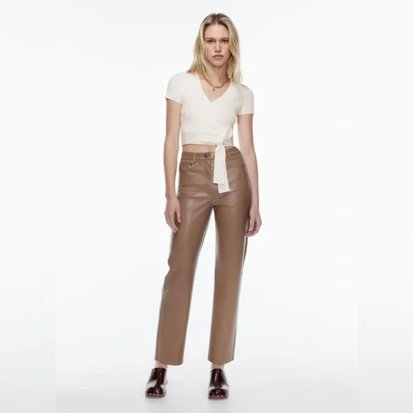 Wilfred
All Tied Up Sweater - Picture 1 of 9